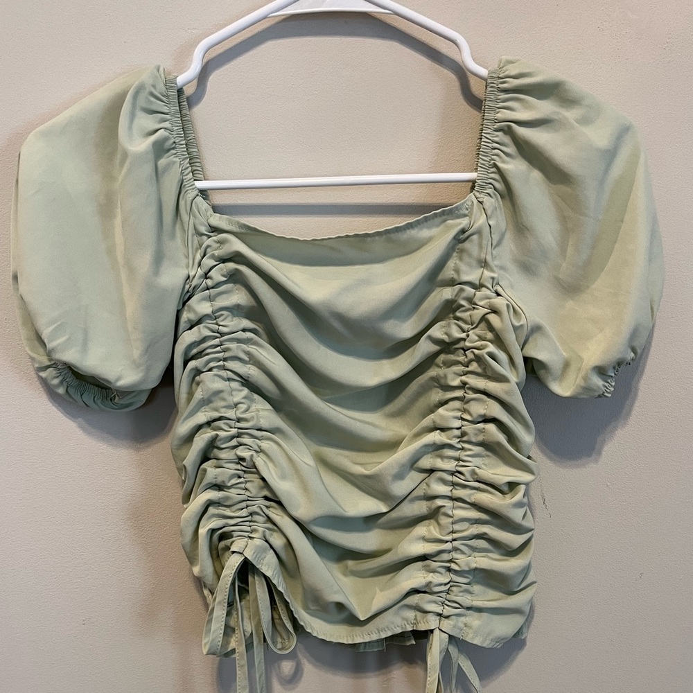 Ruched puff sleeve shirt
